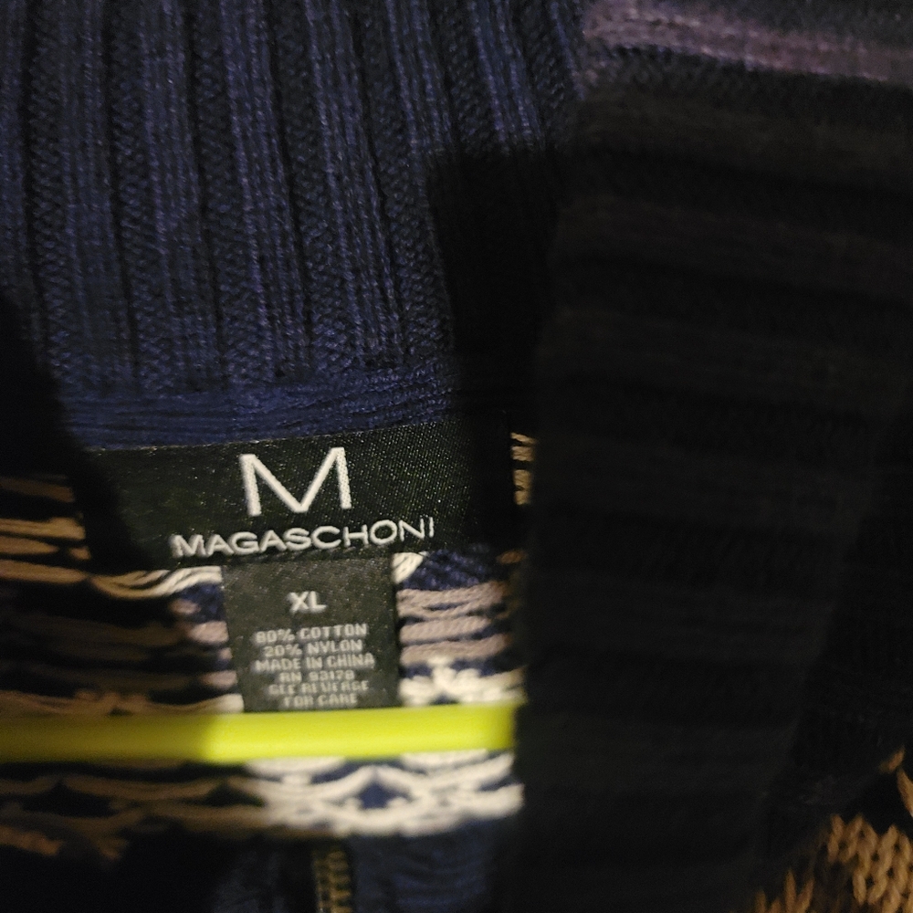 Men's Navy Blue Winter Sweater - Picture 5 of 7
